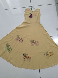 Fabric Colour Printed Beautiful Gaun