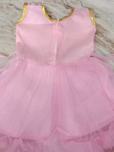 3-4 Yr Pink Net Princess Frock With Legging.