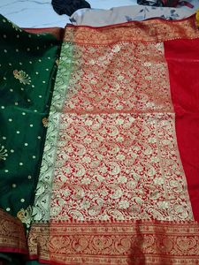 Elegant Green &amp; Gold Peacock Saree