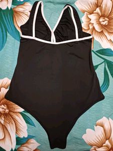 Shein Contrast Binding Keyhole Cut-Out Neck Leotar