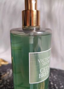 Victoria&#39;s Secret Cedar Breeze