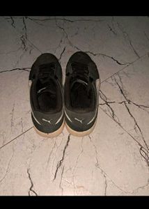 PUMA SUEDE SNEAKERS