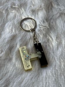 Spark &amp; Bloom – Dual-Tone Resin Alphabet Keychain