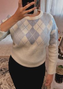 🤍🤍It’s a beautiful Winter Wear With Rich Color P