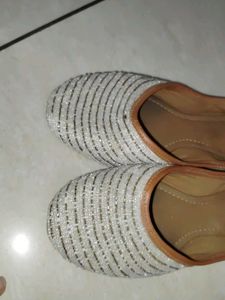 White Embellished Jutti