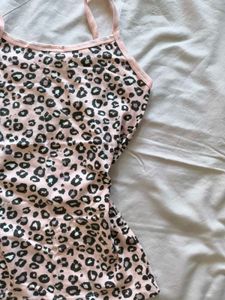 SOLD 🚫.                       Y2k leopard camisol