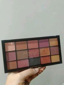 Makeup Revolution Re-loaded Newtrals 3