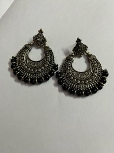 Vintage Oxidized Silver Earrings🦋