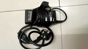 DELL LAPTOP CHARGER 65 WATT NEW AND ORIGINAL