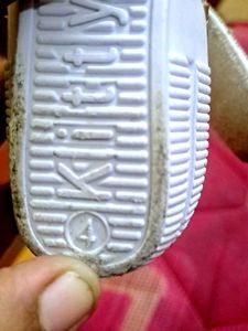 Baby Girl Belt Slipper