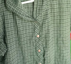 Green Plaid Top (Color Is Light In Real)