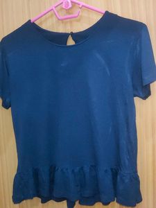 Globus Frill Top