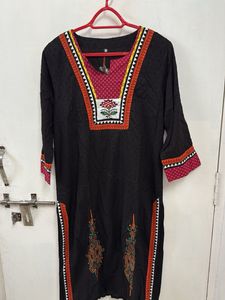Printed Embroidered Kurti On Chikankari Fabric