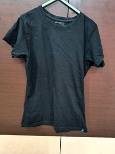 Basic Black Tshirt🖤