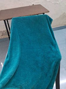 Solimo Teal Bath Towel - New with Tags!