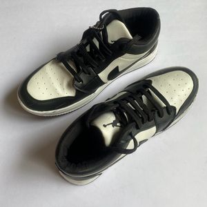 Nike Dunk Low Retro