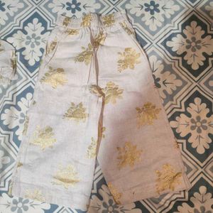 Girls&#39; Gold Floral Outfit