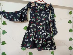 Price Drop Alert 💥❗ Cute Floral Print Dress 🖤