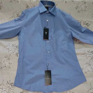Van Heusen Blue Shirt - New with Tags!