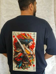 Graphic Print Tee XXL. Bust 52