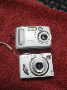 Digital Cameras (Sony ON condition, Kodak NO)