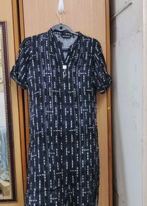 Envy Women Black Patterned Blouse - Size M