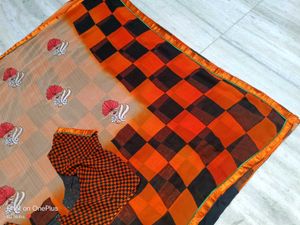 Elegant Floral &amp; Checkered Saree