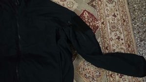BLK WINDCHEATER