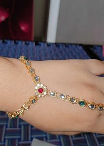 Hand Chain with Crystals