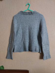 Gray "Sweatshirts" Knit Sweater