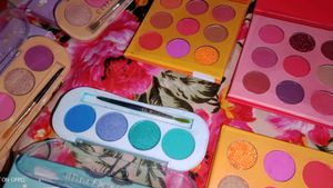 Cuffs &amp; Lashes BRANDED EYESHADOW PALETTE 🎨