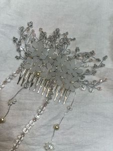 Princes Feel White Pearl Beads Hair Clip