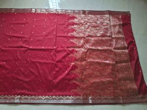 Maroon Silk Saree - A Timeless Beauty!