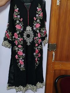 Black Embroidered Kurta