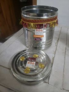 New Ununed Stainless Steel Container
