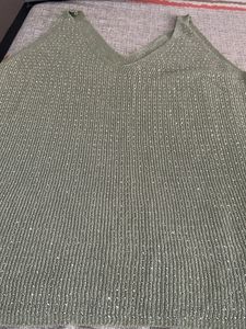 Knitted top in light green