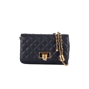 Charles &amp; keith Cressida Quilted Push-Lock Clutch