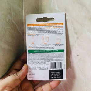 Garnier Bright Complete Vitamin C Booster Serum