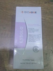 BIO ADGE ESSGLO Skin Illuminating Face Wash