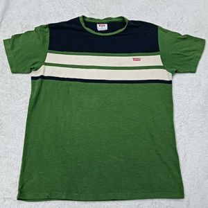 42 Size T Shirt Levis