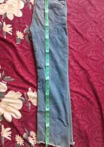 Frayed Hem Jeans