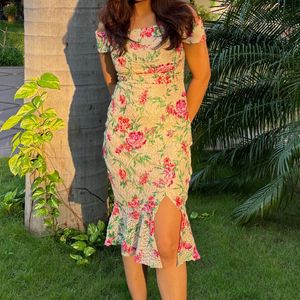 Floral Bodycon Dress 🌸
