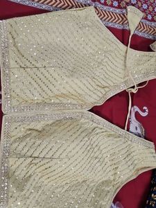 Embellished Crop Top Margin  Attached Sillves