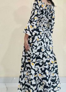 Off Shoulder Smokey Freesize Dress