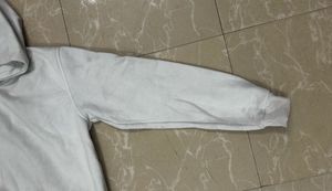 Comfortable White Hoodie