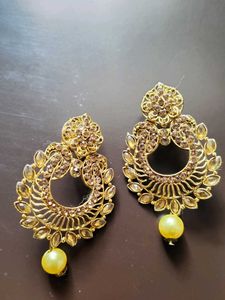 Earrings With Maangtika