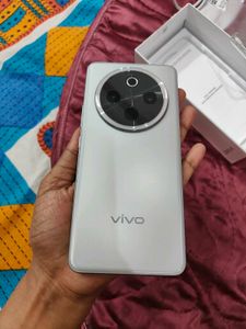 Vivo Smartphone - Excellent Condition!