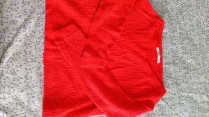 Amy made in korea Bright Orange cropped sweater