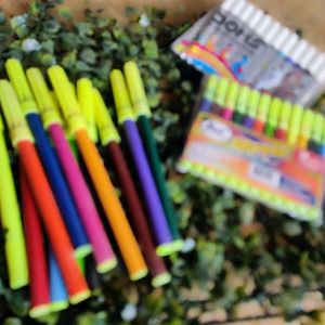 4pockets Color Marker Pens Set
