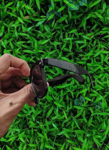 Sunglasses With box